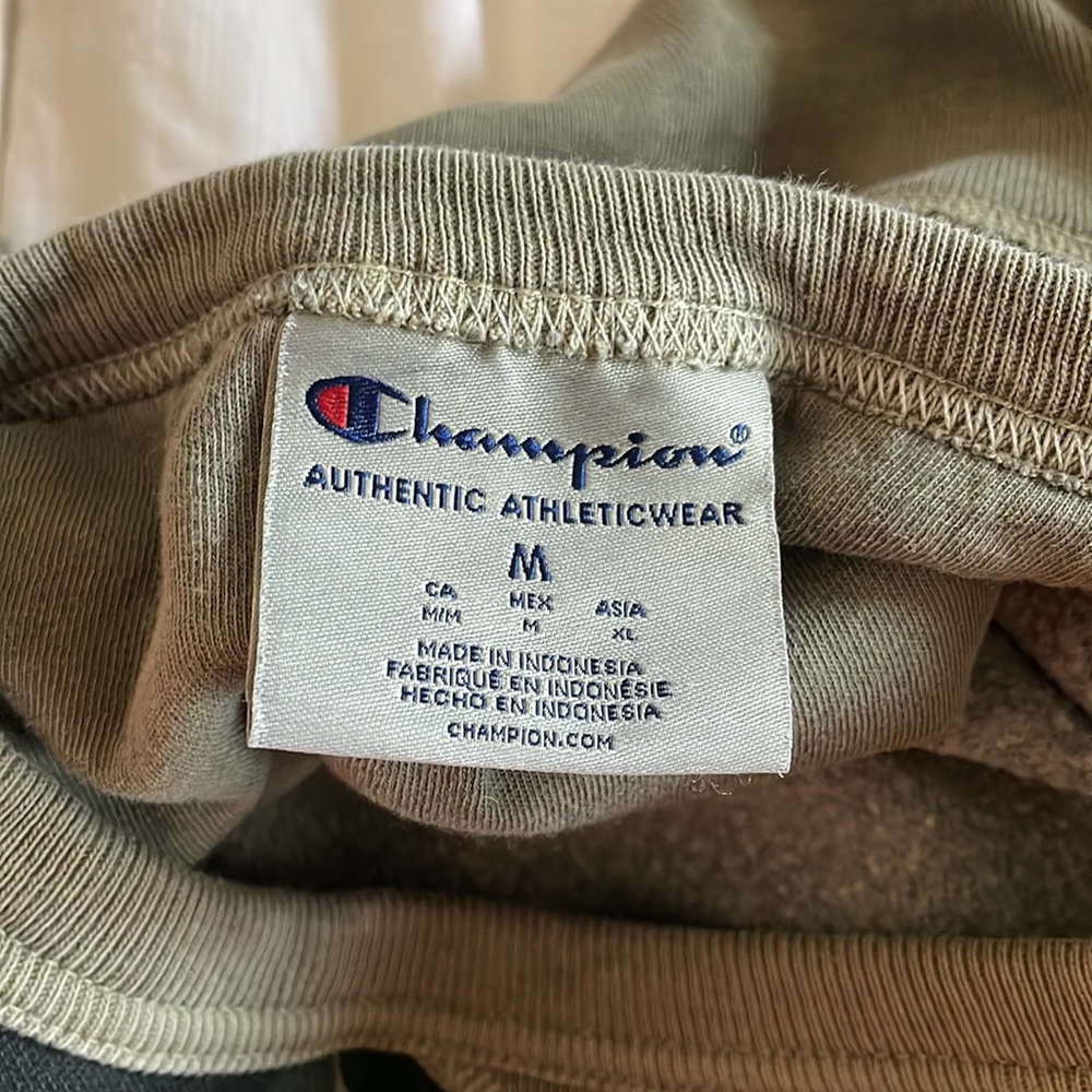 Champion Pullover - image 3